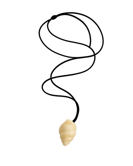 La Caracola Pendant